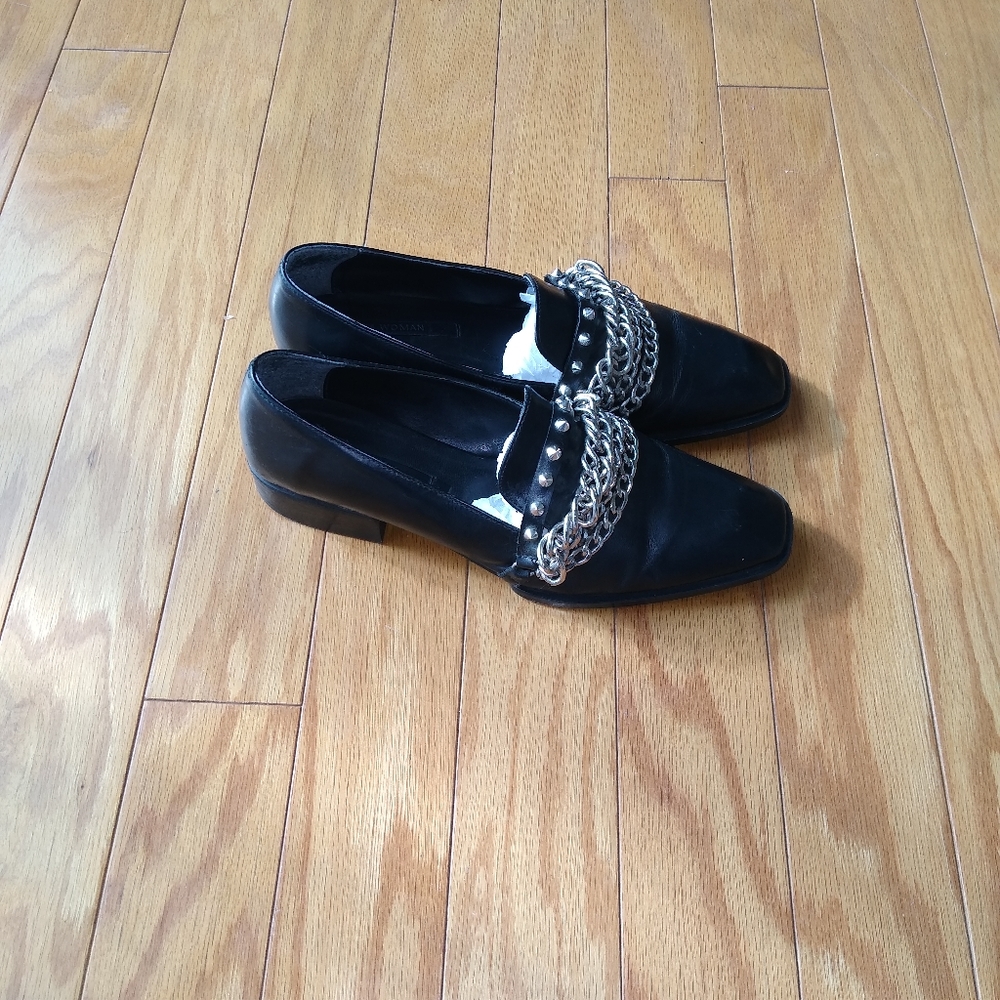 ♥️Zara leather studded loafer